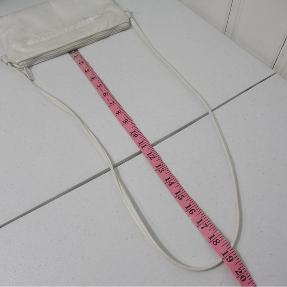 Bags by Pinky Vintage White Leather Shoulder Bag - Picture 16 of 16